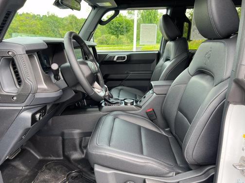 Oxford White 2026 Ford Bronco Big Bend