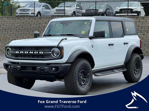 Oxford White 2026 Ford Bronco Big Bend