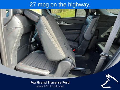Black Metallic 2025 Ford Explorer ST-Line