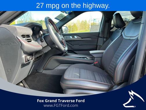 Black Metallic 2025 Ford Explorer ST-Line