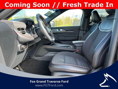 Black Metallic 2025 Ford Explorer ST-Line