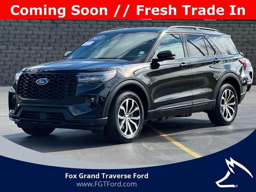 Black Metallic 2025 Ford Explorer ST-Line