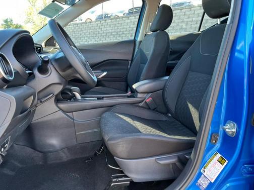 2022 Nissan Kicks SV