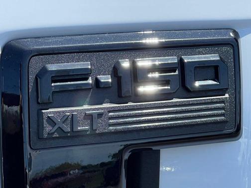 Oxford White 2026 Ford F-150 XLT
