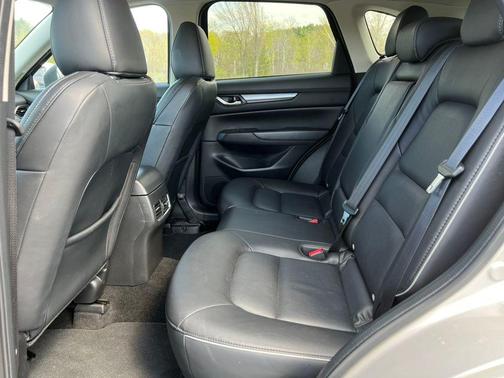Platinum 2025 Mazda CX-5 2.5 S Select Package