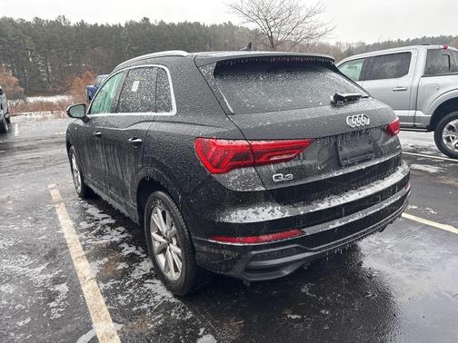 2022 Audi Q3 45 S line Premium