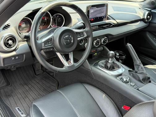 2021 Mazda MX-5 Miata RF Grand Touring