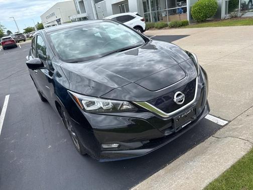 2022 Nissan Leaf SV PLUS