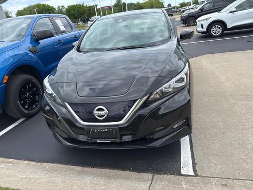 2022 Nissan Leaf SV PLUS