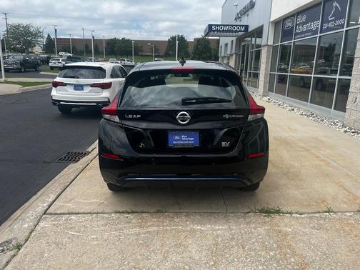 2022 Nissan Leaf SV PLUS