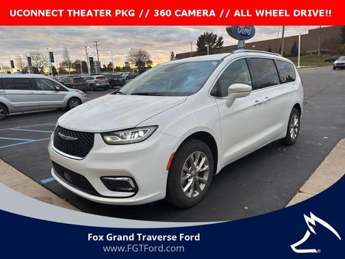 2021 Chrysler Pacifica Touring-L