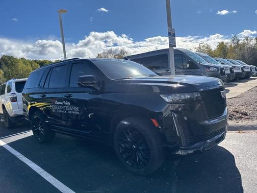 2024 Cadillac Escalade Sport