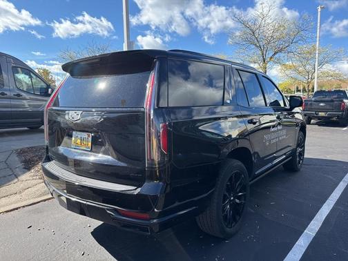 2024 Cadillac Escalade Sport