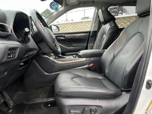 2023 Toyota Highlander Limited