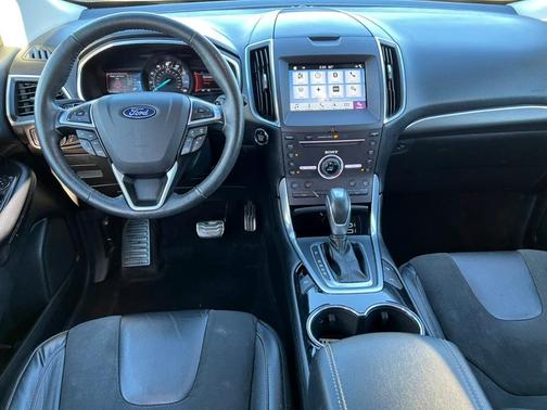2016 Ford Edge Sport