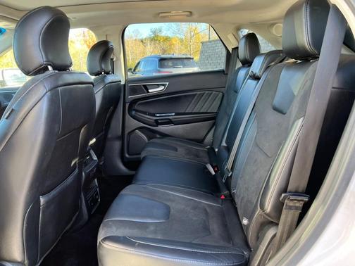 2016 Ford Edge Sport