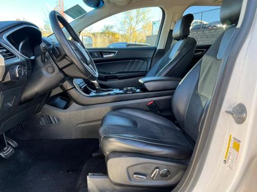 2016 Ford Edge Sport