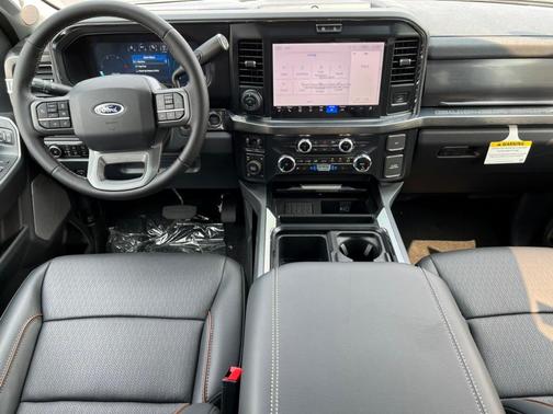 2025 Ford F-350 Lariat Super Duty