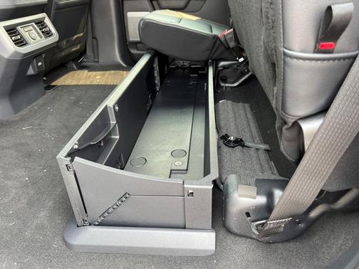 2025 Ford F-350 Lariat Super Duty