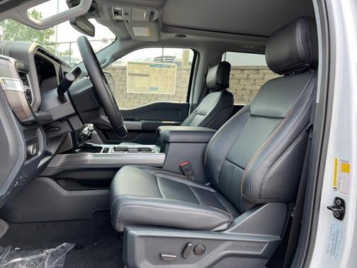 2025 Ford F-350 Lariat Super Duty