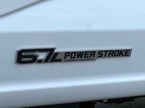 2025 Ford F-350 Lariat Super Duty