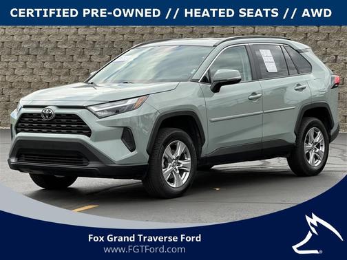 2022 Toyota RAV4 XLE