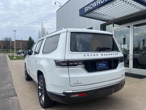2022 Jeep Grand Wagoneer Series III