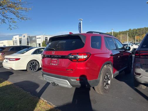 2025 Honda Pilot TrailSport