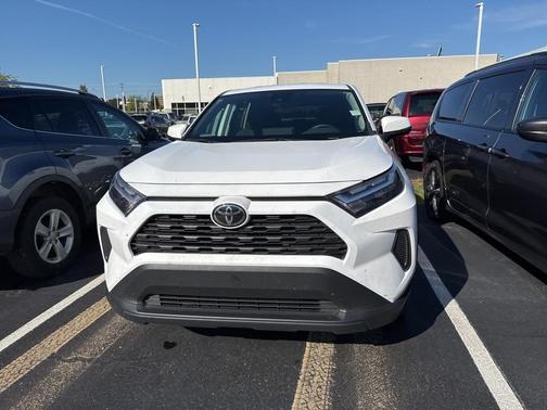 2023 Toyota RAV4 LE