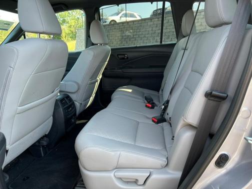 2022 Honda Passport Elite