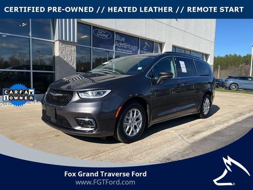 2022 Chrysler Pacifica Touring-L