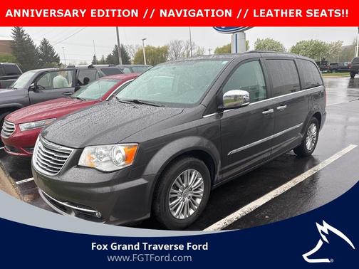 2016 Chrysler Town & Country Touring-L