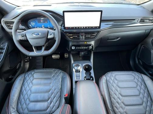 2023 Ford Escape ST-Line Elite