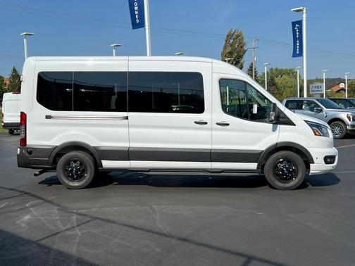 2025 Ford Transit-350