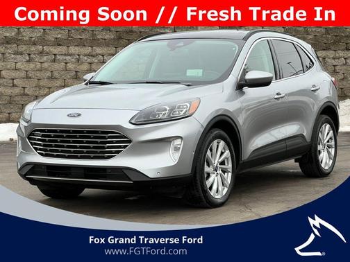2022 Ford Escape Titanium Hybrid
