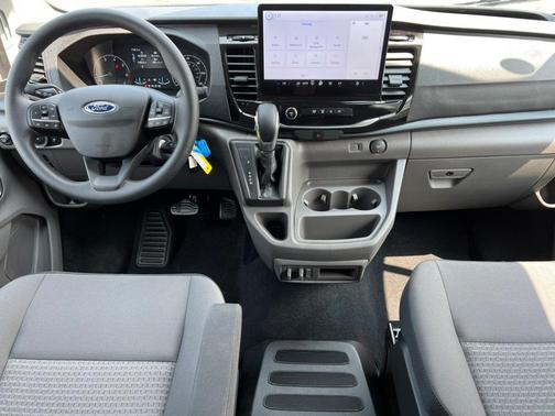 2025 Ford Transit-350 XLT