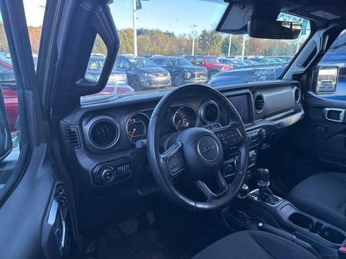 2022 Jeep Gladiator Sport