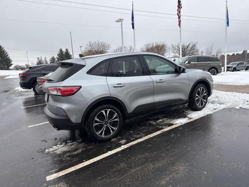 2021 Ford Escape SE