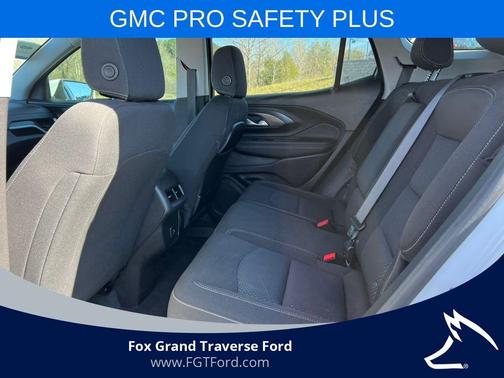 Summit White 2022 GMC Terrain SLE