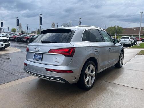 2021 Audi Q5 40 Premium Plus