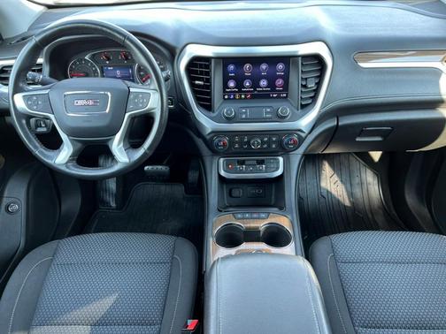 2020 GMC Acadia SLE