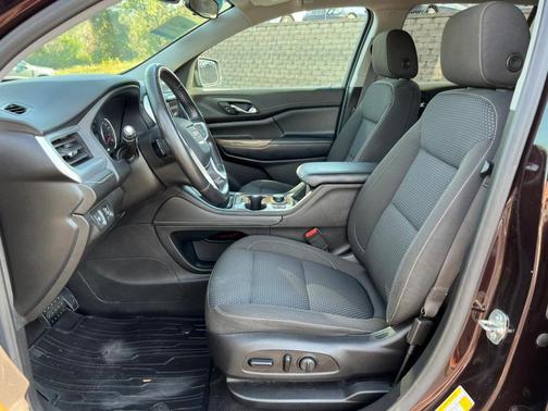 2020 GMC Acadia SLE