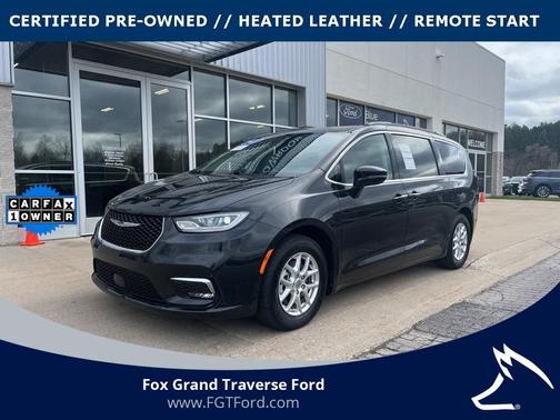 2022 Chrysler Pacifica Touring-L