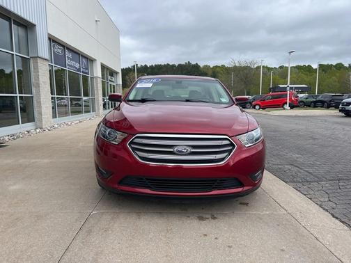 2016 Ford Taurus SEL