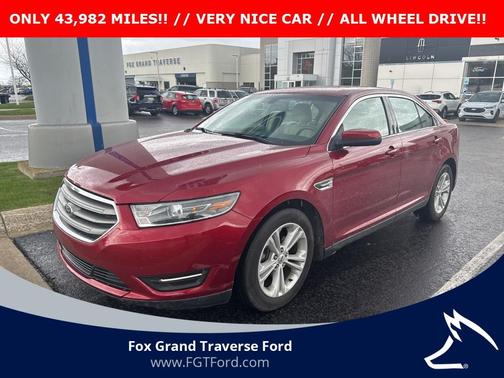 2016 Ford Taurus SEL