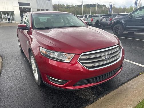 2016 Ford Taurus SEL