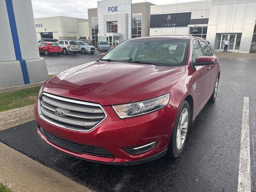2016 Ford Taurus SEL