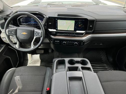 Summit White 2025 Chevrolet Silverado 2500 LT