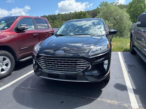 2022 Ford Escape Titanium