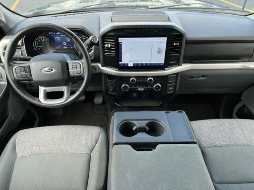 Agate Black Metallic 2023 Ford F-150 XLT